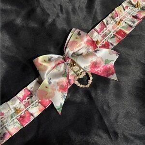 Floral Satin Bow Heart Charm Choker Necklace - Pink & White